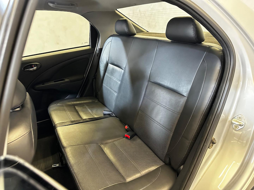 Foto do veículo TOYOTA ETIOS  PLATINUM SEDAN 1.5 FLEX MANUAL 2016 105.517 KM 52.900,00