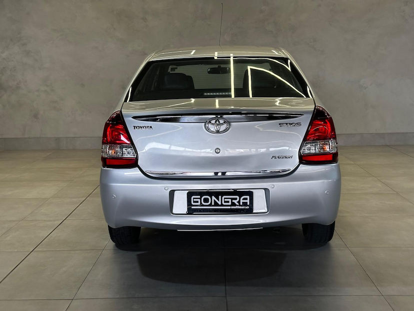 Foto do veículo TOYOTA ETIOS  PLATINUM SEDAN 1.5 FLEX MANUAL 2016 105.517 KM 52.900,00