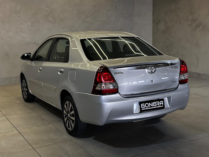 Foto do veículo TOYOTA ETIOS  PLATINUM SEDAN 1.5 FLEX MANUAL 2016 105.517 KM 52.900,00