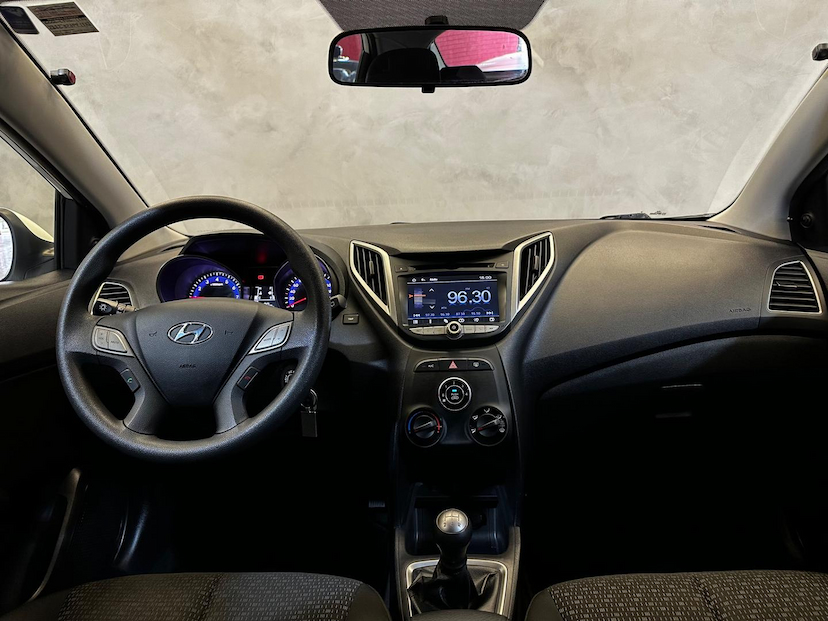 Foto do veículo HYUNDAI HB20  1.0M COMFOR 2018 45.450 KM 58.900,00