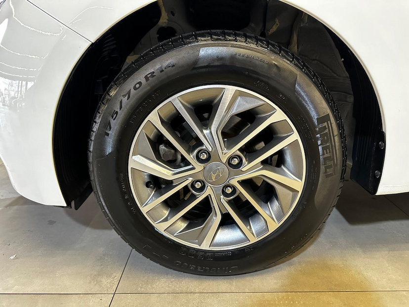 Foto do veículo HYUNDAI HB20  1.0M COMFOR 2018 45.450 KM 58.900,00