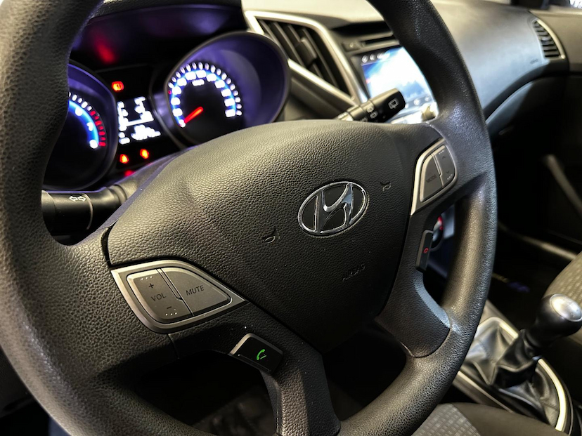 Foto do veículo HYUNDAI HB20  1.0M COMFOR 2018 45.450 KM 58.900,00