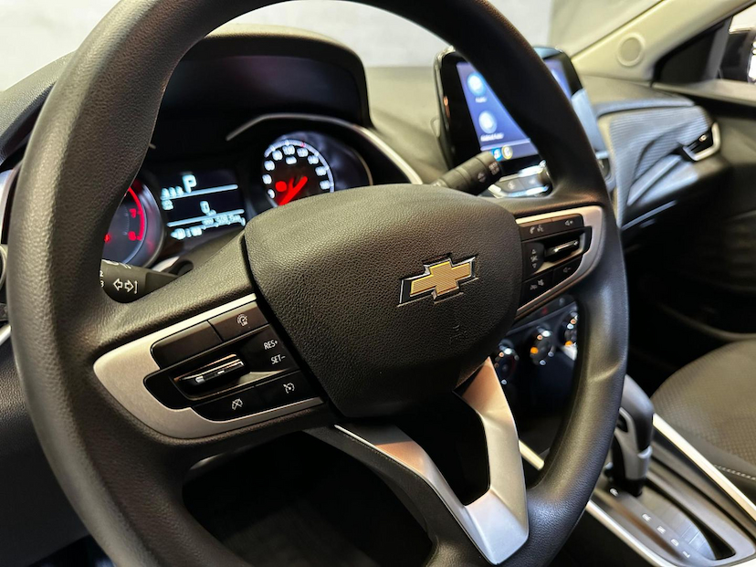 Foto do veículo CHEVROLET ONIX  1.0TAT LT1 2022 50.779 KM 76.900,00