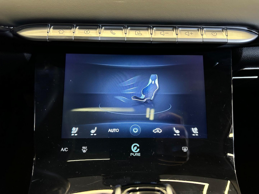 Foto do veículo CAOA CHERY TIGGO 8  PHEV 1.5T 2024 8.000 KM 212.900,00