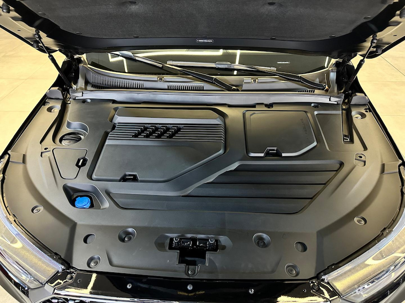 Foto do veículo CAOA CHERY TIGGO 8  PHEV 1.5T 2024 8.000 KM 212.900,00
