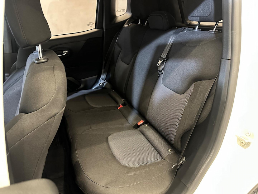 Foto do veículo JEEP RENEGADE  1.8 16V FLEX 4P 2020 60.825 KM 78.900,00