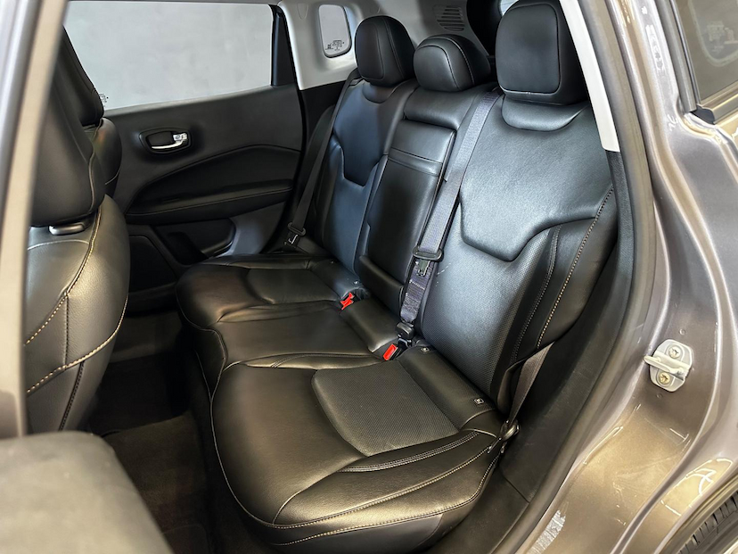 Foto do veículo JEEP COMPASS  LONGITUDE F 2021 60.417 KM 112.900,00
