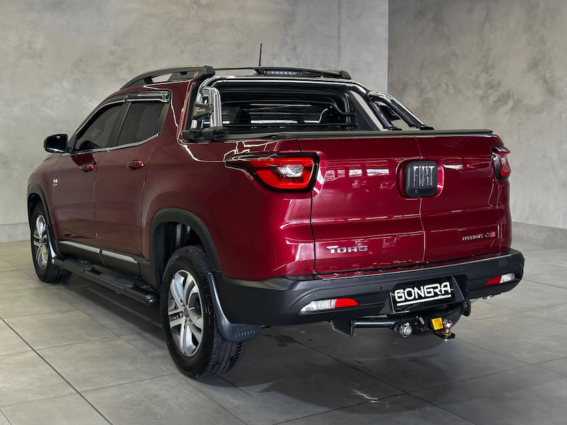 Foto do veículo FIAT TORO  2.0 16V TURBO DIESEL FREEDOM 4WD AT9 2019 69.700 KM 109.900,00