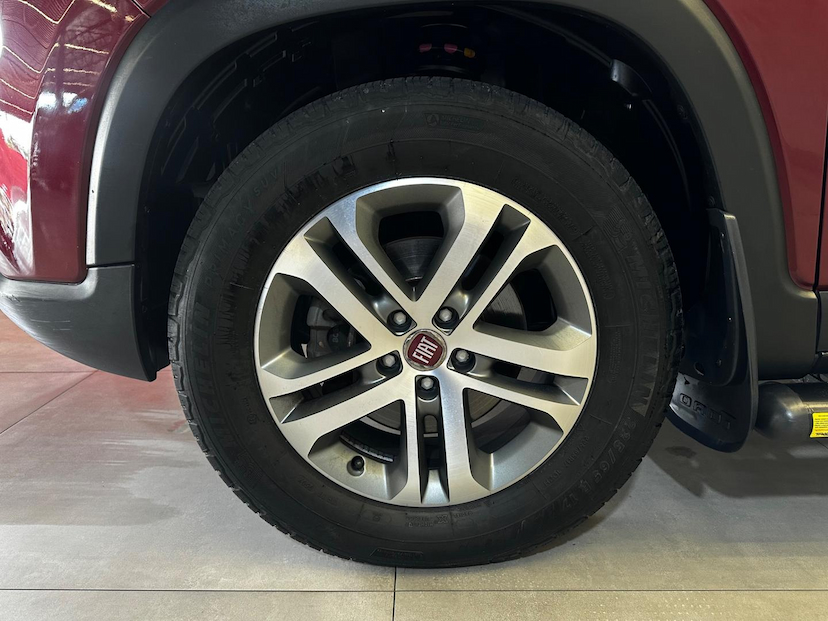 Foto do veículo FIAT TORO  2.0 16V TURBO DIESEL FREEDOM 4WD AT9 2019 69.700 KM 109.900,00