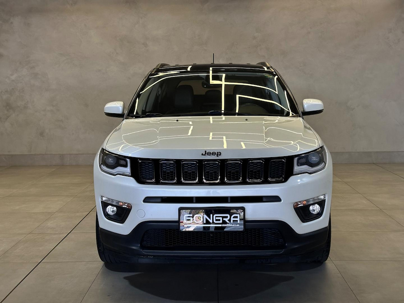 Foto do veículo JEEP COMPASS  LONGITUDE 2.0 4X2 FLEX 16V AUT 2017 85.509 KM 89.900,00