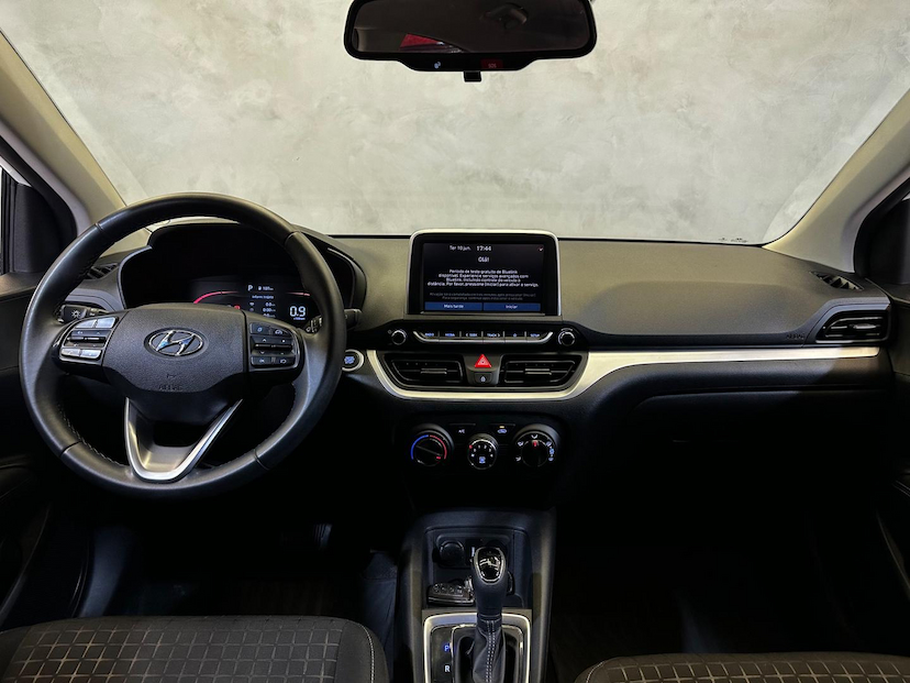 Foto do veículo HYUNDAI HB20  10TA PLATINU 2023 54.781 KM 91.900,00