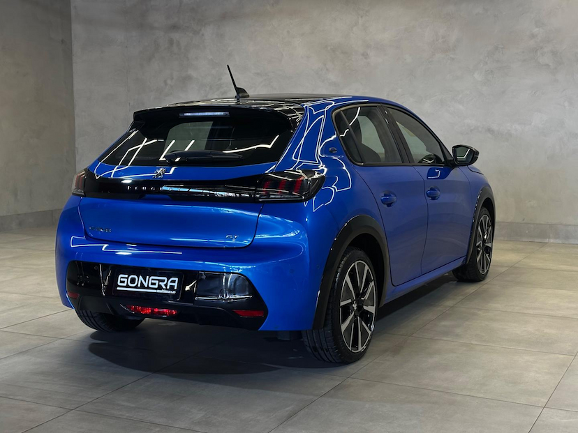 Foto do veículo PEUGEOT 208 E-208 GT 5P AUT. 2022 2.921 KM 115.900,00