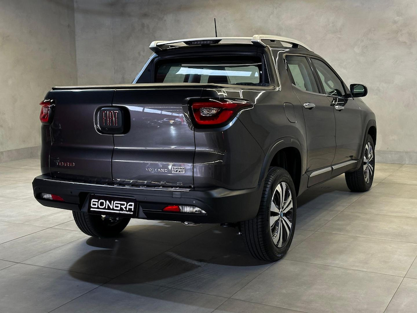 Foto do veículo FIAT TORO  1.3 TURBO 270 FLEX VOLCANO AT6 2025 124 KM 159.900,00