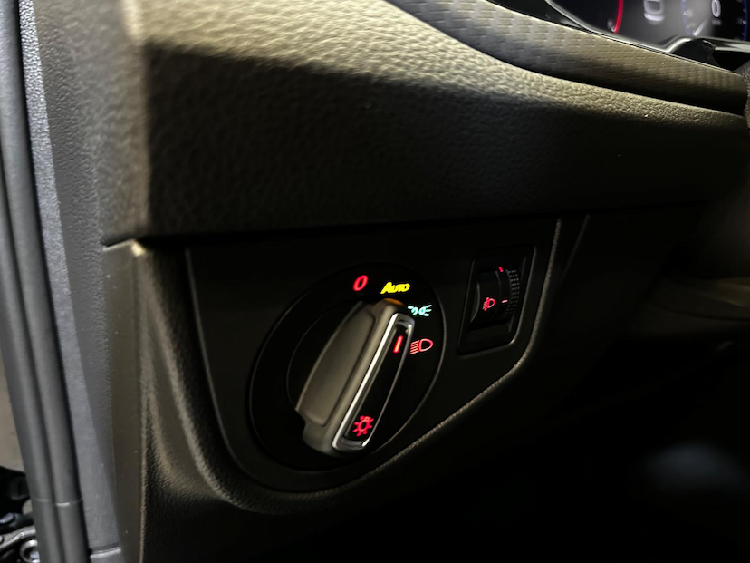 Foto do veículo VOLKSWAGEN NIVUS  1.0 200 TSI HIGHLINE 2025 6.435 KM 149.900,00