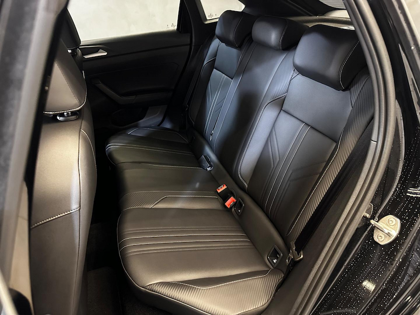 Foto do veículo VOLKSWAGEN NIVUS  1.0 200 TSI HIGHLINE 2025 6.435 KM 149.900,00