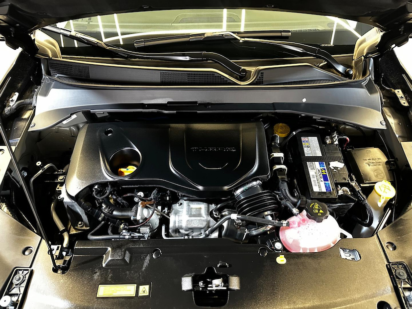 Foto do veículo JEEP COMPASS  LONG. T270 1.3 TB 4X2 FLEX AUT. 2025 7.890 KM 176.900,00