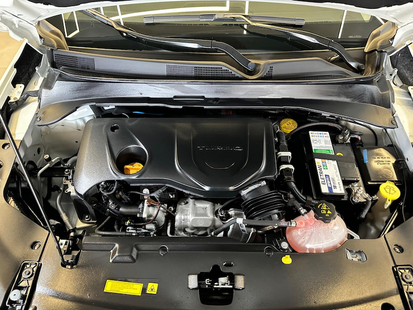Foto do veículo JEEP COMPASS  LONG. T270 1.3 TB 4X2 FLEX AUT. 2022 19.746 KM 128.900,00