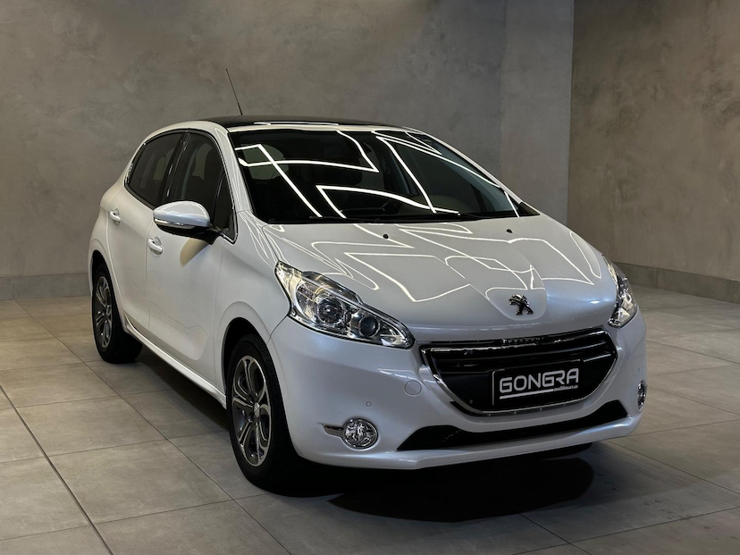 Foto do veículo PEUGEOT 208  GRIFFE 1.6 AUT 2016 64.150 KM 56.900,00