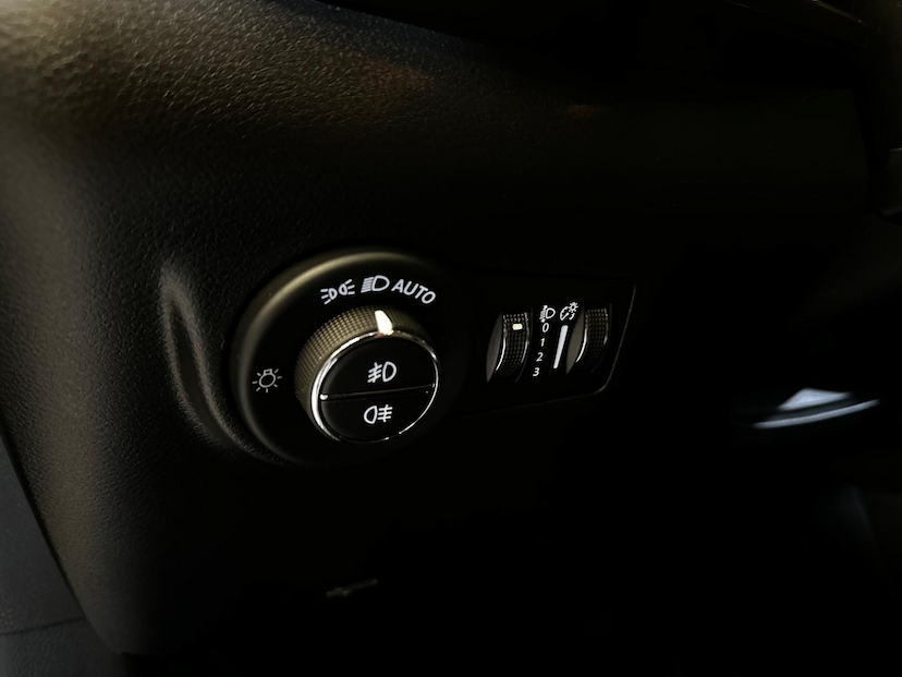 Foto do veículo JEEP COMPASS  LIMITED TD 350 2.0 4X4 DIE. AUT. 2022 33.010 KM 148.900,00