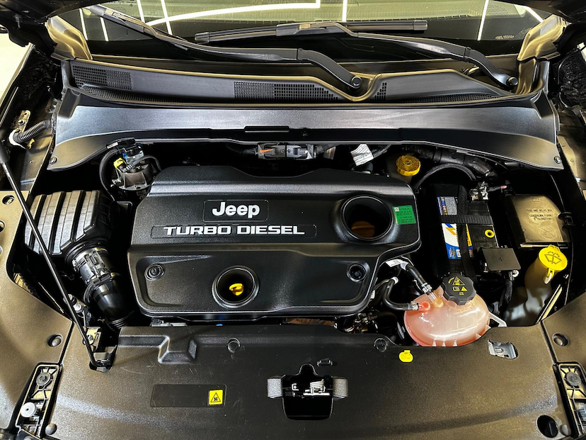 Foto do veículo JEEP COMPASS  LIMITED TD 350 2.0 4X4 DIE. AUT. 2022 33.010 KM 148.900,00