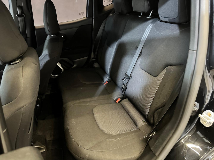 Foto do veículo JEEP RENEGADE  1.8 16V FLEX 4P 2019 77.182 KM 74.900,00