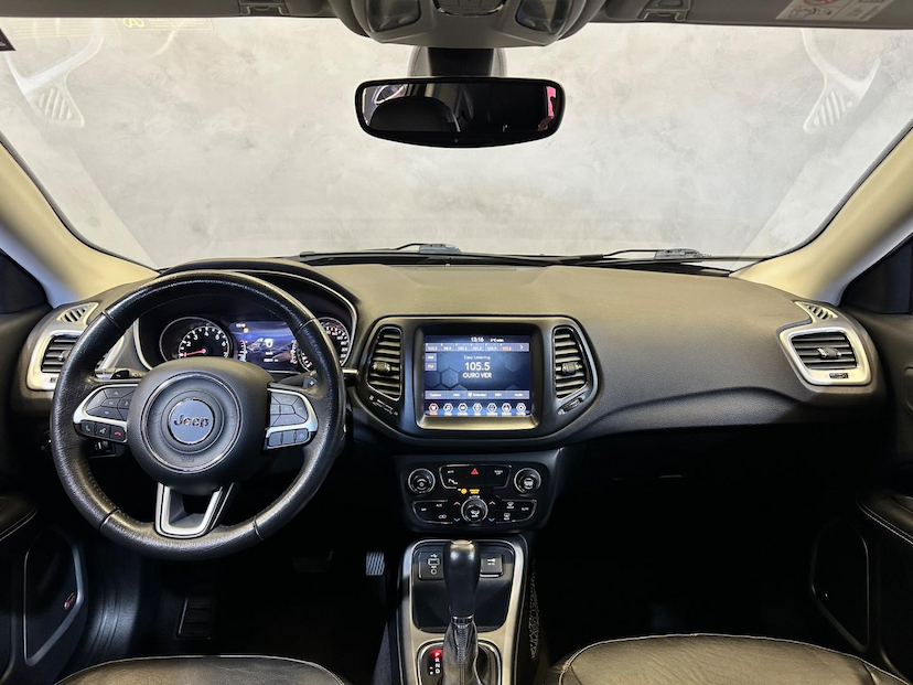 Foto do veículo JEEP COMPASS  LONGITUDE 2.0 4X2 FLEX 16V AUT 2019 77.000 KM 99.900,00