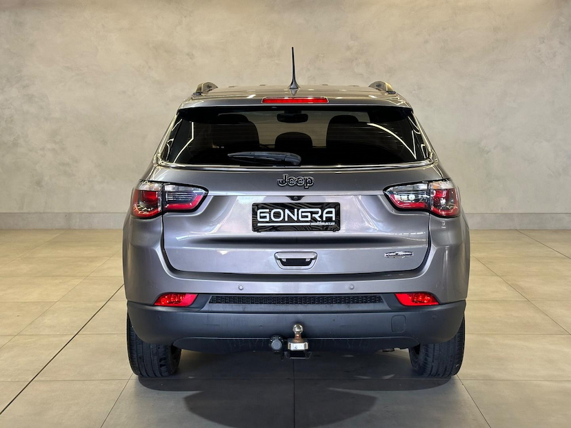 Foto do veículo JEEP COMPASS  LONGITUDE 2.0 4X2 FLEX 16V AUT 2019 77.000 KM 99.900,00