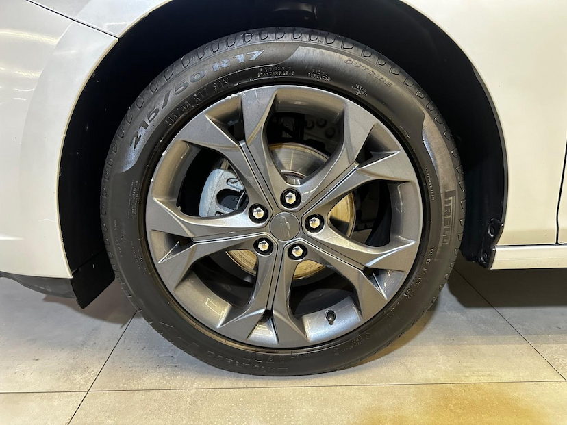 Foto do veículo CHEVROLET CRUZE  LT NB AT 2020 67.443 KM 99.900,00