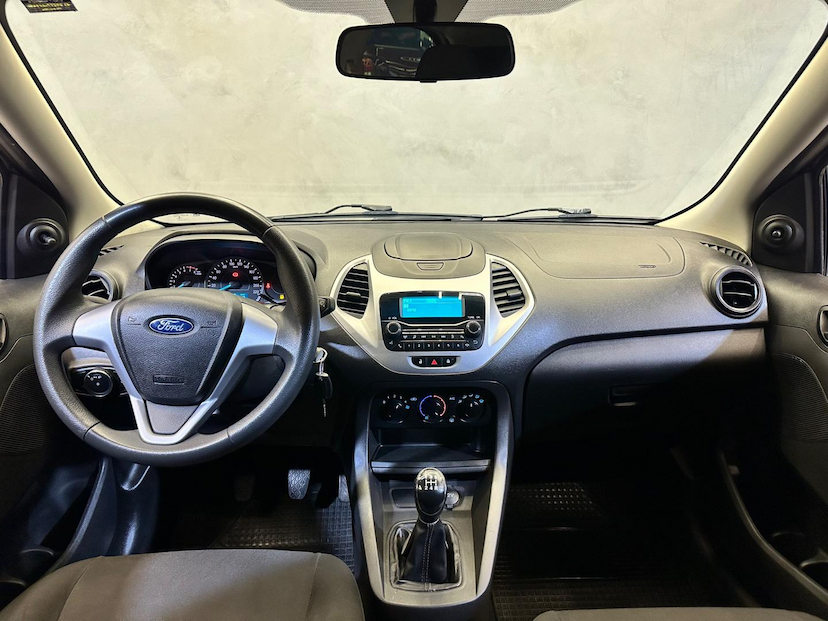 Foto do veículo FORD KA  1.0 SE 12V FLEX 4P MANUAL 2020 94.500 KM 51.900,00