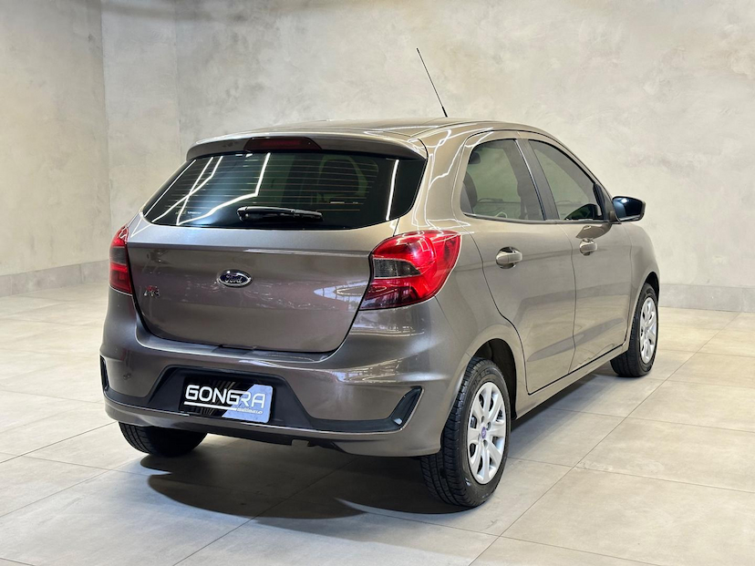 Foto do veículo FORD KA  1.0 SE 12V FLEX 4P MANUAL 2020 94.500 KM 51.900,00