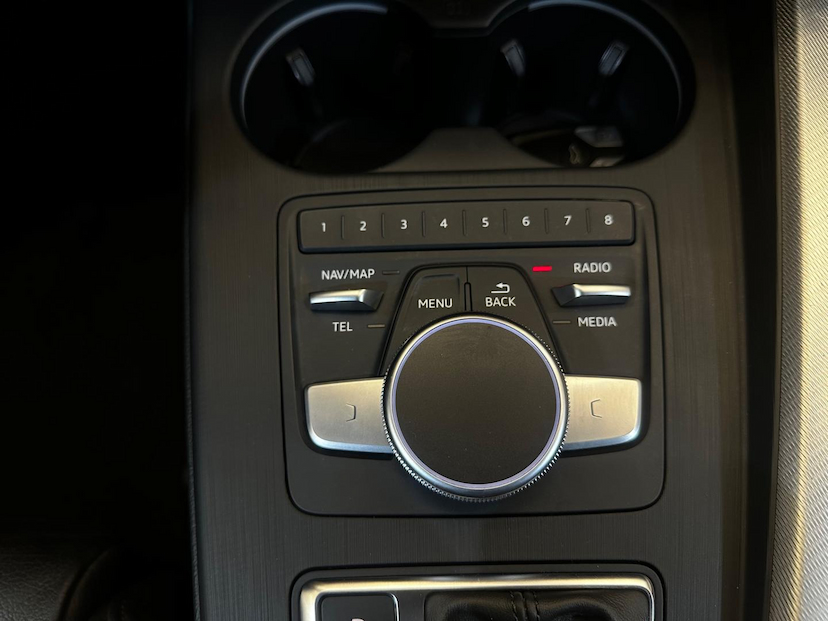 Foto do veículo AUDI A4  AMBIENTE 2.0 TURBO FSI AUT. 2018 75.645 KM 116.900,00