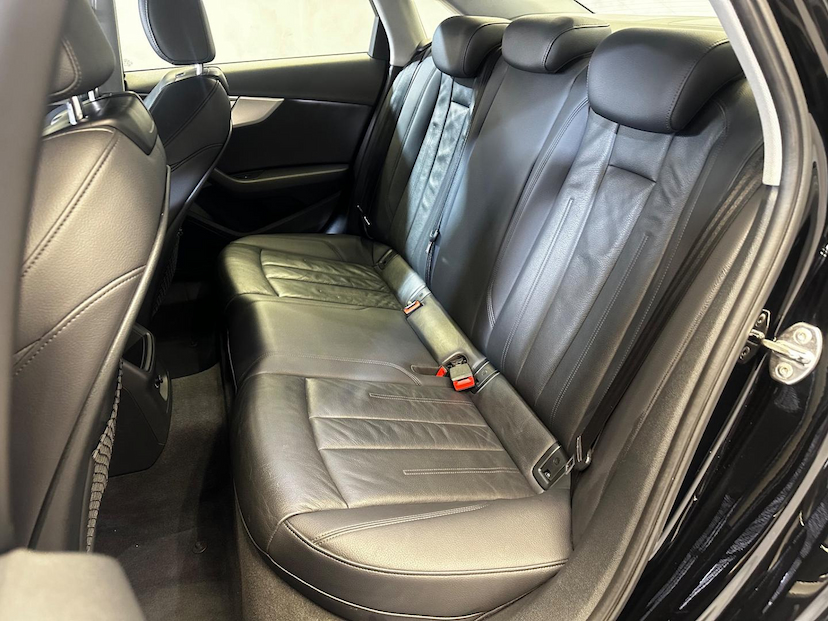 Foto do veículo AUDI A4  AMBIENTE 2.0 TURBO FSI AUT. 2018 75.645 KM 116.900,00