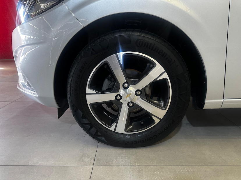 Foto do veículo CHEVROLET ONIX  1. 4MT LTZ 2018 84.500 KM 64.900,00