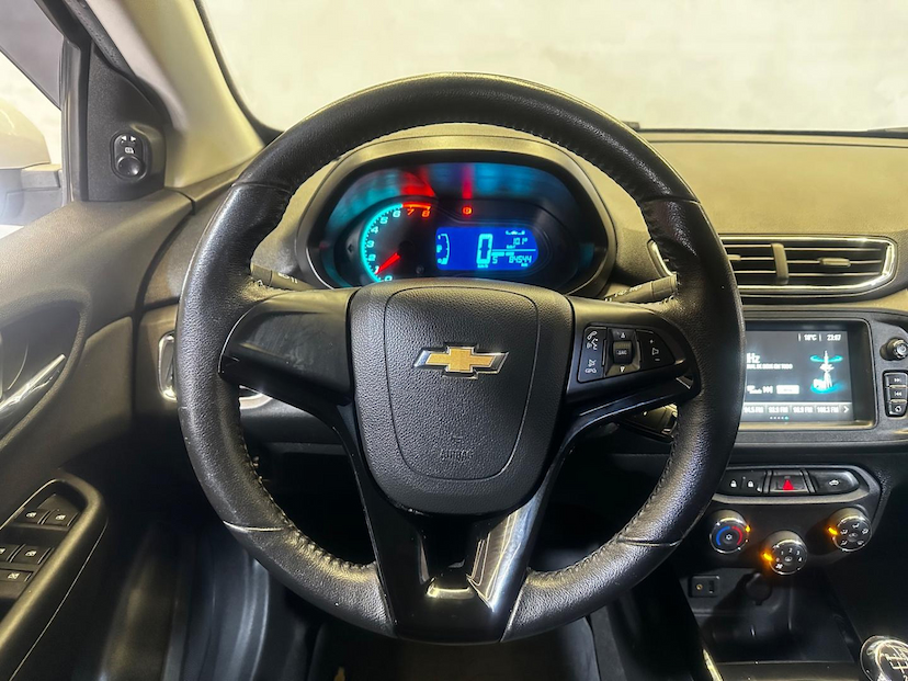 Foto do veículo CHEVROLET ONIX  1. 4MT LTZ 2018 84.500 KM 64.900,00