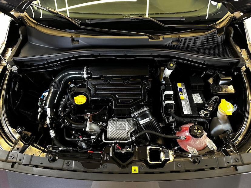 Foto do veículo FIAT FASTBACK  AUDACE TURBO 200 FLEX AT 4P 2024 17.835 KM 116.900,00