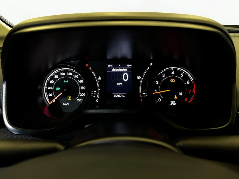Foto do veículo FIAT FASTBACK  AUDACE TURBO 200 FLEX AT 4P 2024 17.835 KM 116.900,00