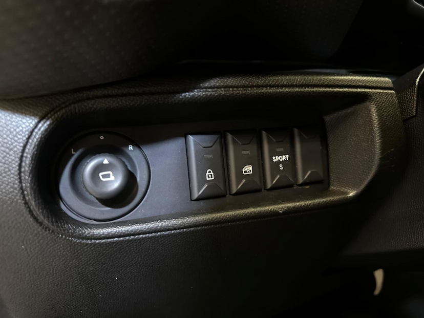 Foto do veículo CITROËN AIRCROSS C3  FEEL 2025 11.646 KM 102.900,00