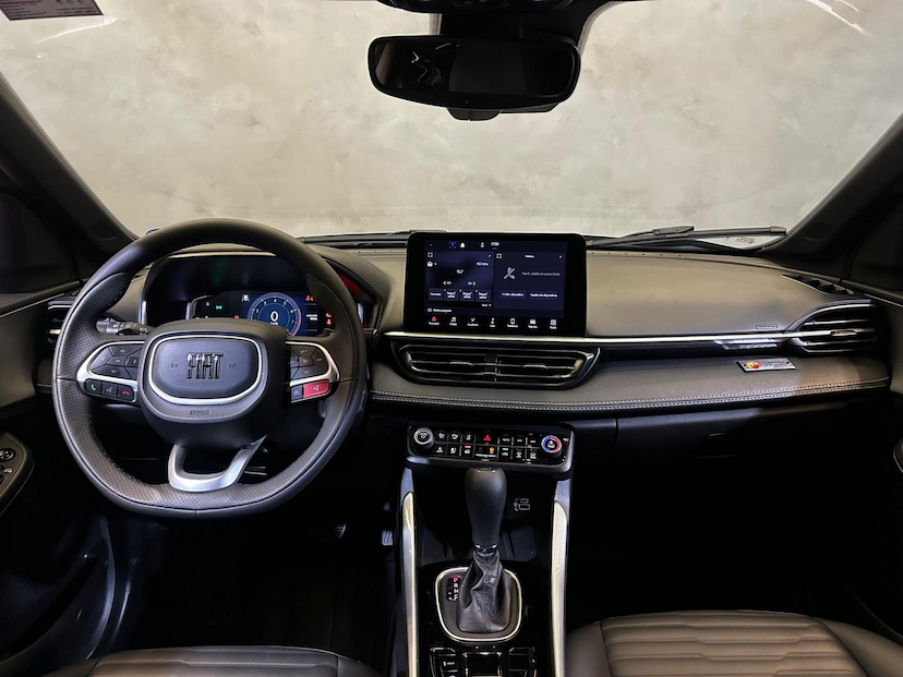 Foto do veículo FIAT FASTBACK  LIMITED EDITION 2025 12.869 KM 138.900,00