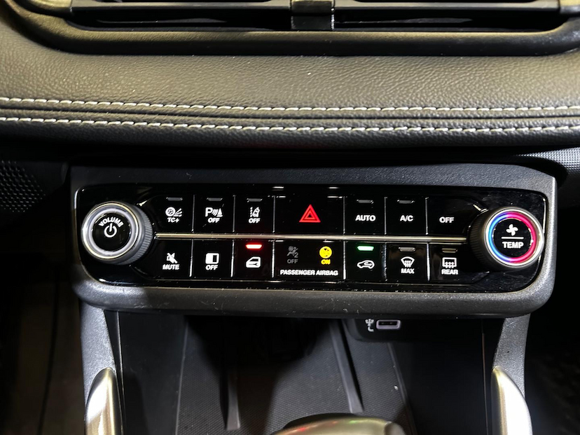 Foto do veículo FIAT FASTBACK  LIMITED EDITION 2025 12.869 KM 138.900,00