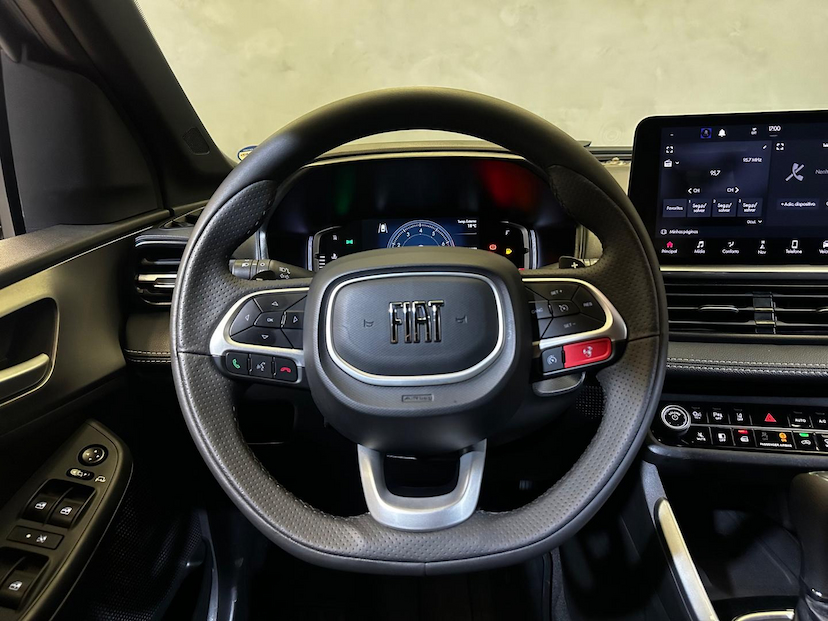 Foto do veículo FIAT FASTBACK  LIMITED EDITION 2025 12.869 KM 138.900,00