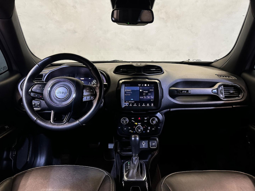 Foto do veículo JEEP RENEGADE  LNGTD AT 2021 104.646 KM 84.900,00
