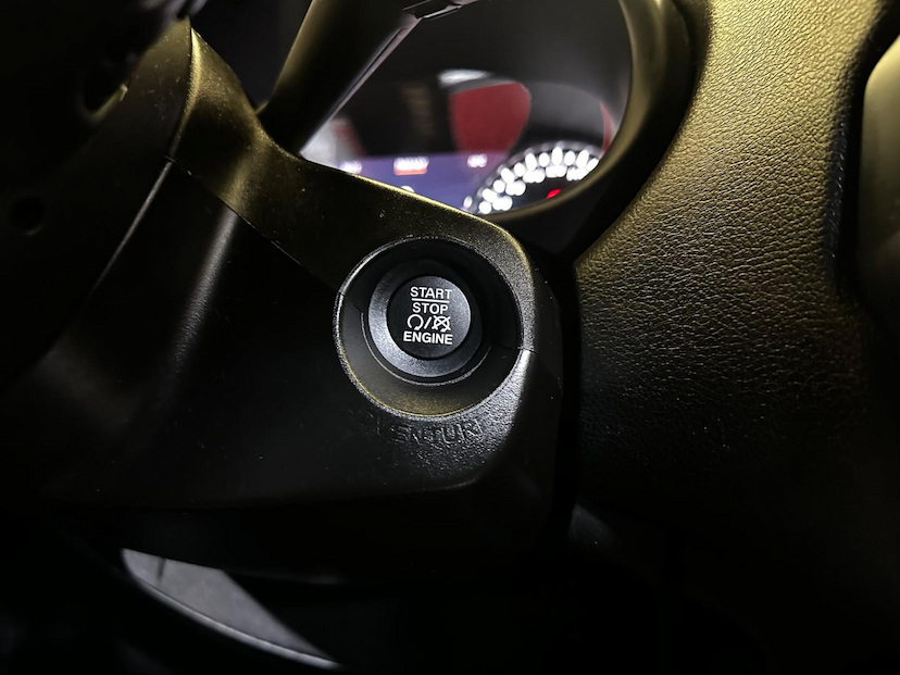 Foto do veículo JEEP RENEGADE  LNGTD AT 2021 104.646 KM 84.900,00
