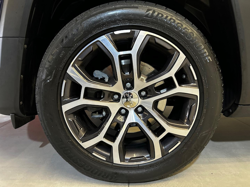 Foto do veículo JEEP RENEGADE  LONGITUDE T270 1.3 TB 4X2 FLEX AUT 2023 24.079 KM 112.900,00
