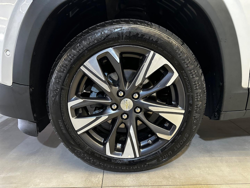 Foto do veículo CHEVROLET TRACKER  PREMIER 1.2 TURBO 12V FLEX AUT 2021 88.200 KM 103.900,00
