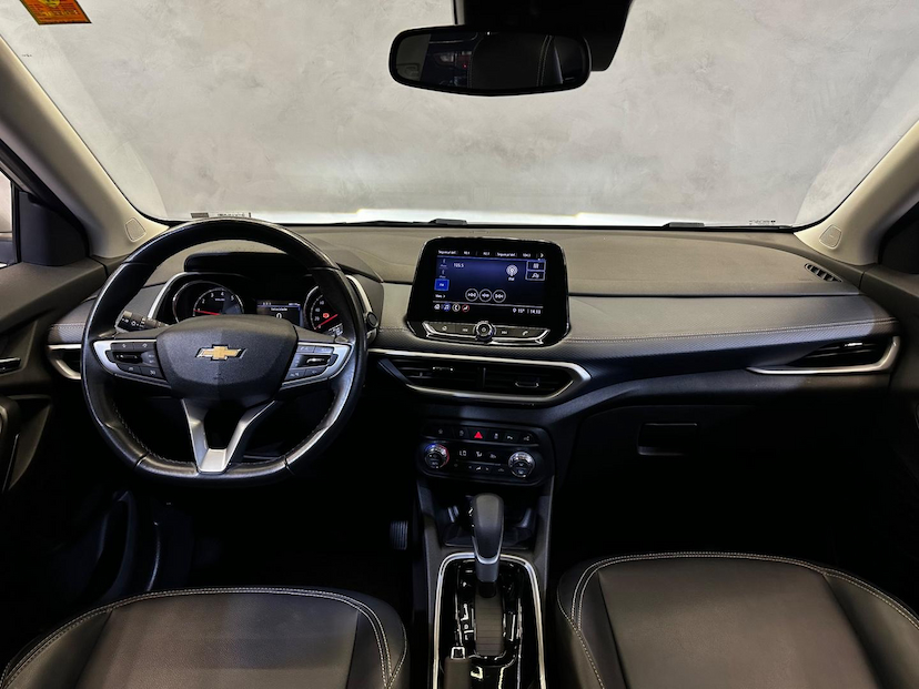 Foto do veículo CHEVROLET TRACKER  PREMIER 1.2 TURBO 12V FLEX AUT 2021 88.200 KM 103.900,00