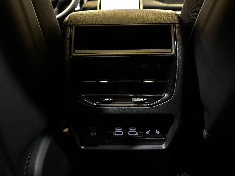 Foto do veículo JEEP CHEROKEE GRAND  4XE 2.0 T. AUT. (HIBRIDO) 2023 9.837 KM 419.900,00