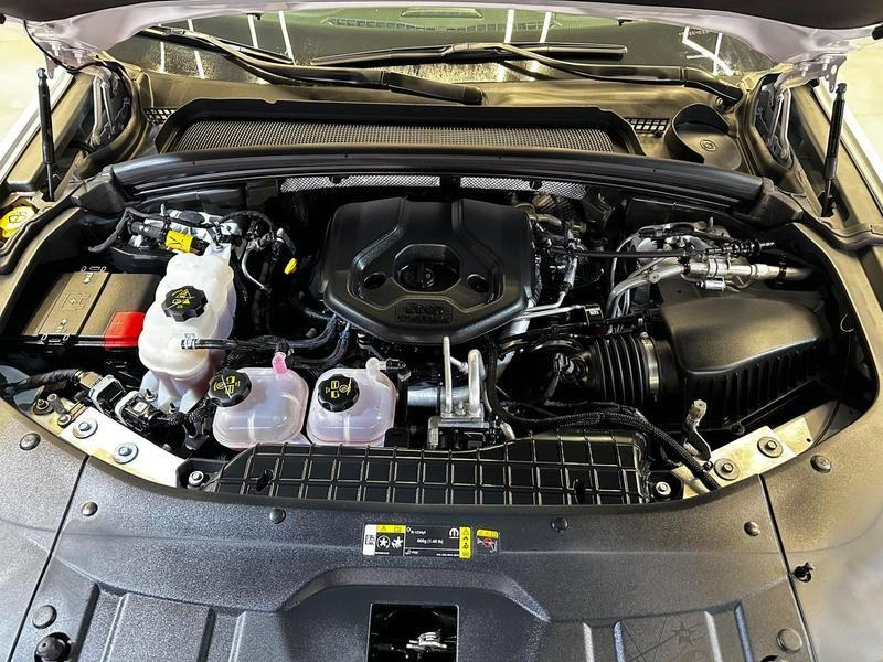 Foto do veículo JEEP CHEROKEE GRAND  4XE 2.0 T. AUT. (HIBRIDO) 2023 9.837 KM 419.900,00