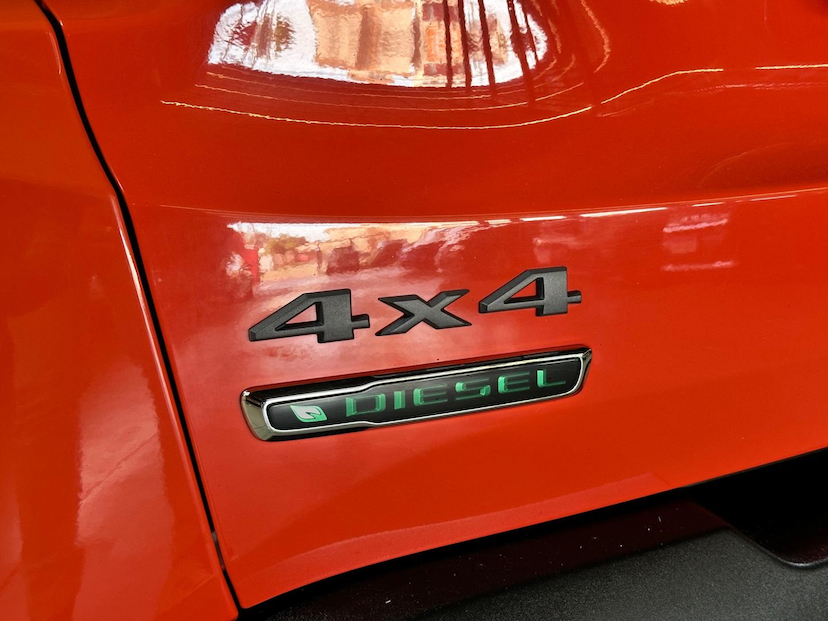 Foto do veículo JEEP RENEGADE  TRAILHAWK 2.0 4X4 ATD DIESEL AUT 2018 37.302 KM 106.900,00