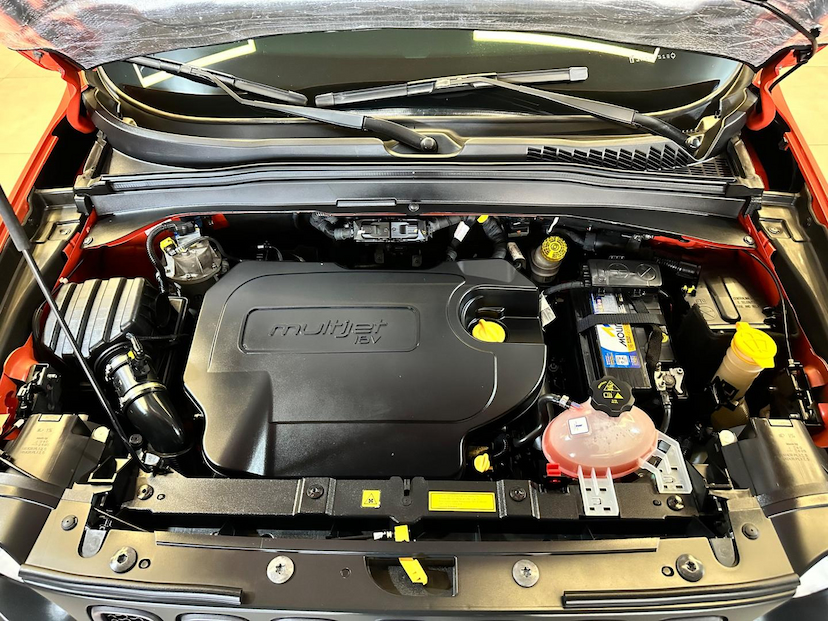 Foto do veículo JEEP RENEGADE  TRAILHAWK 2.0 4X4 ATD DIESEL AUT 2018 37.302 KM 106.900,00