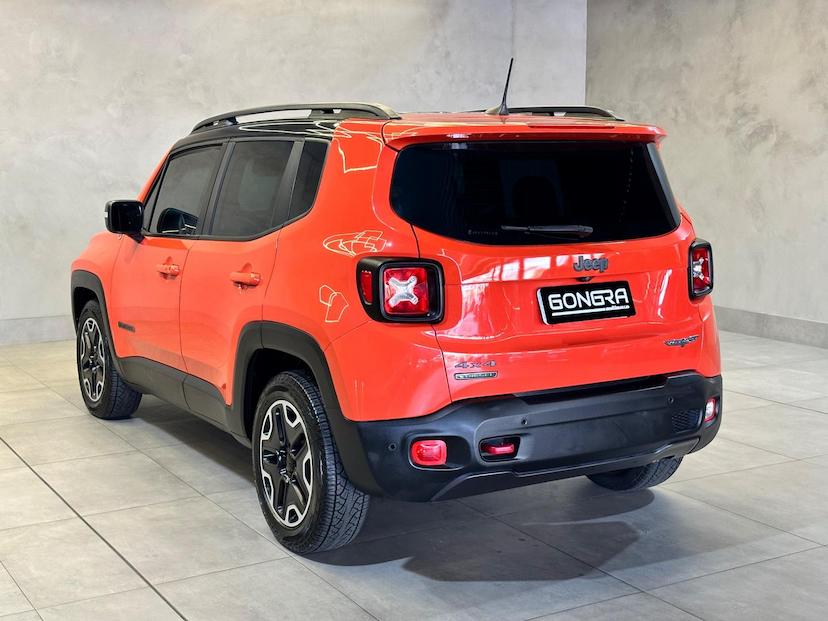 Foto do veículo JEEP RENEGADE  TRAILHAWK 2.0 4X4 ATD DIESEL AUT 2018 37.302 KM 106.900,00